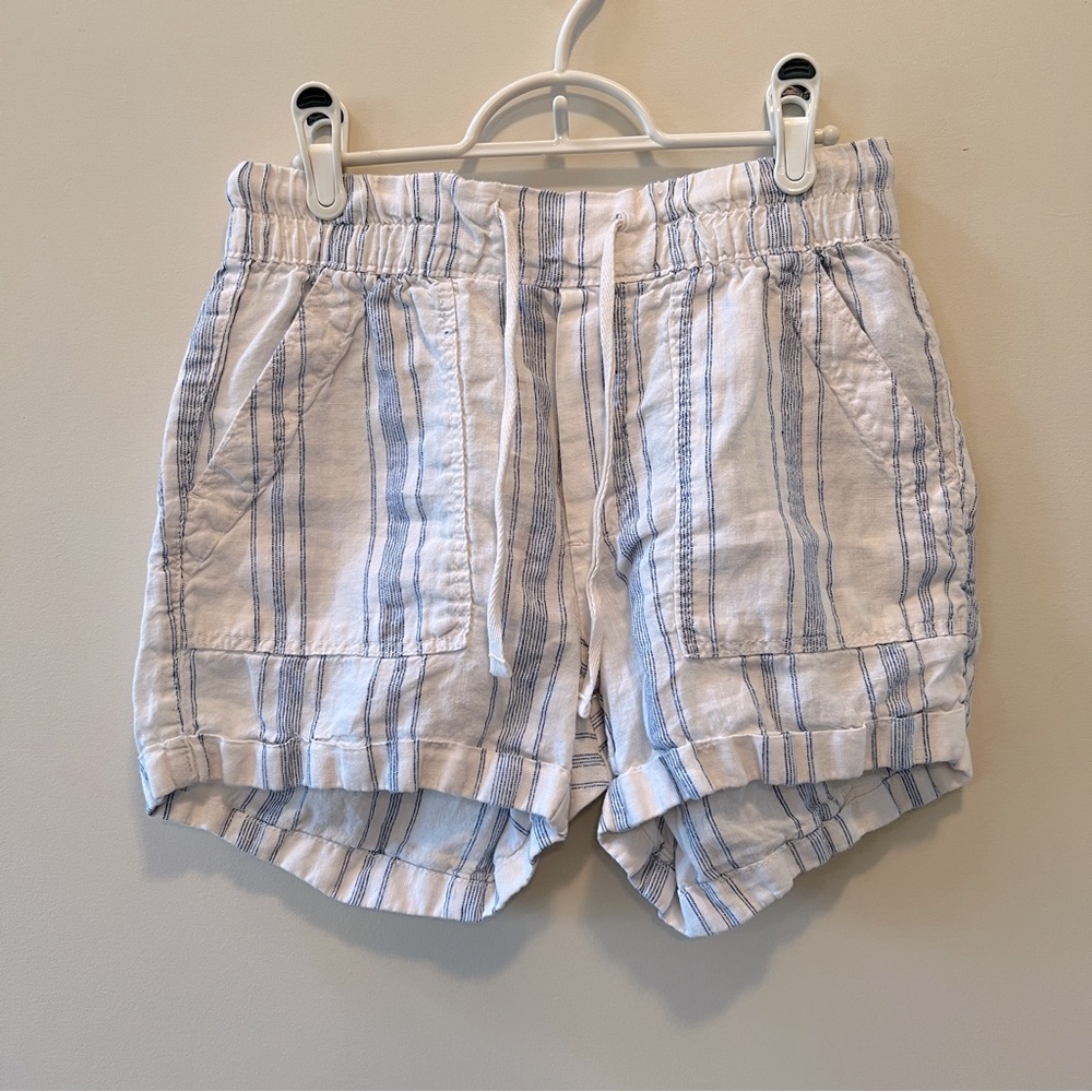 Women's Blue Stripe Linen Cargo Shorts